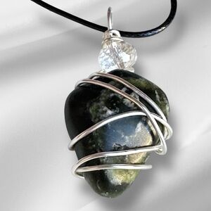 Pendant Necklace Serpentine, Healerite Gemstone Wire Wrapped 16-18’ Chain 5518 G